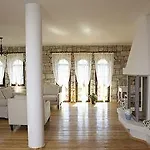 Konukevi Vinifera Vineyards 4*