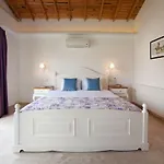 Vinifera Vineyards Konukevi 4*