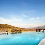 Vinifera Vineyards 4*