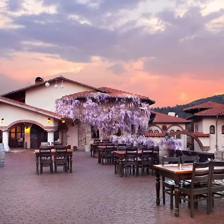 Konukevi Vinifera Vineyards Selçuk