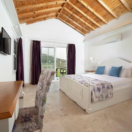 Vinifera Vineyards Konukevi 4*