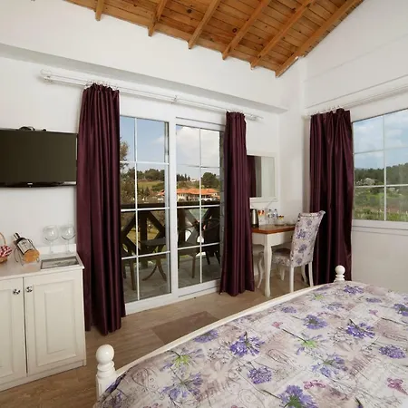 Vinifera Vineyards Gasthof 4*