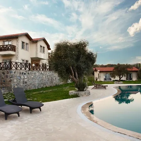 Pensionat Vinifera Vineyards 4*