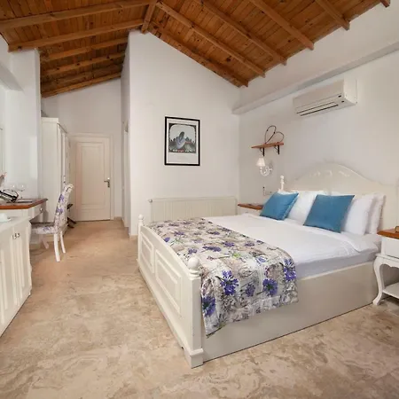 Vinifera Vineyards Konukevi