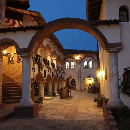 Vinifera Vineyards Konukevi Selçuk