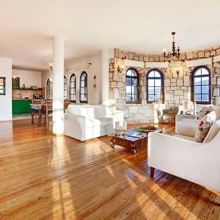 Vinifera Vineyards Konukevi